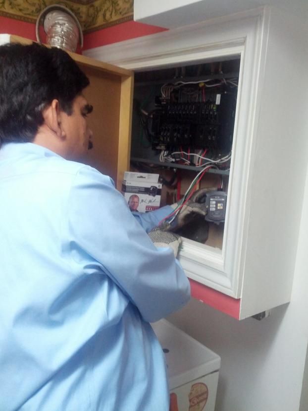 An employee at Safe Electrical Solutions